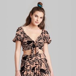 Puff short sleeve crop top